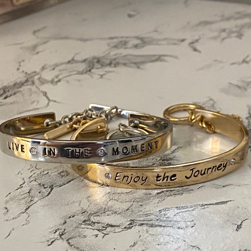 Two affirmation quotes bracelets
